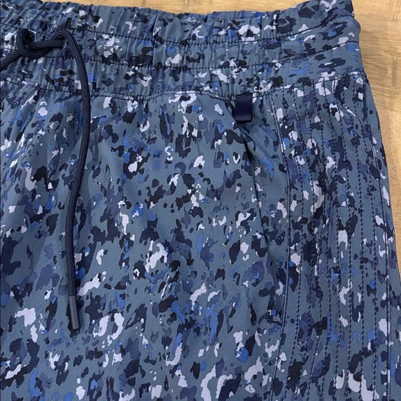 Athleta Avenue Wide Leg Crop Pants Blue Elastic Waist 10  Pockets! Athleisure - Picture 3 of 7